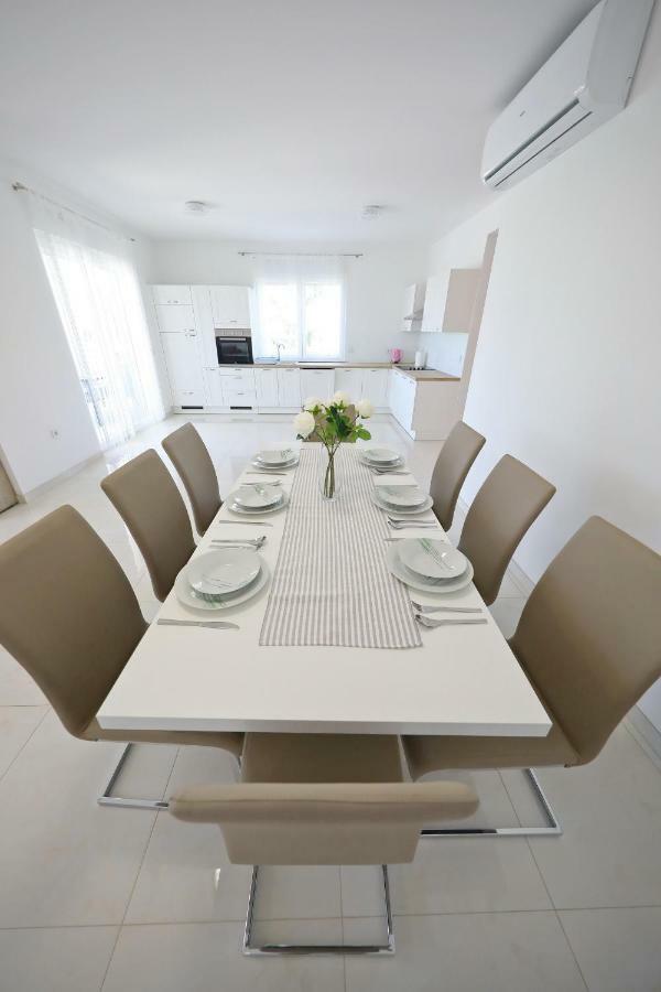 Apartmani Vlado Mitar Sukošan Extérieur photo