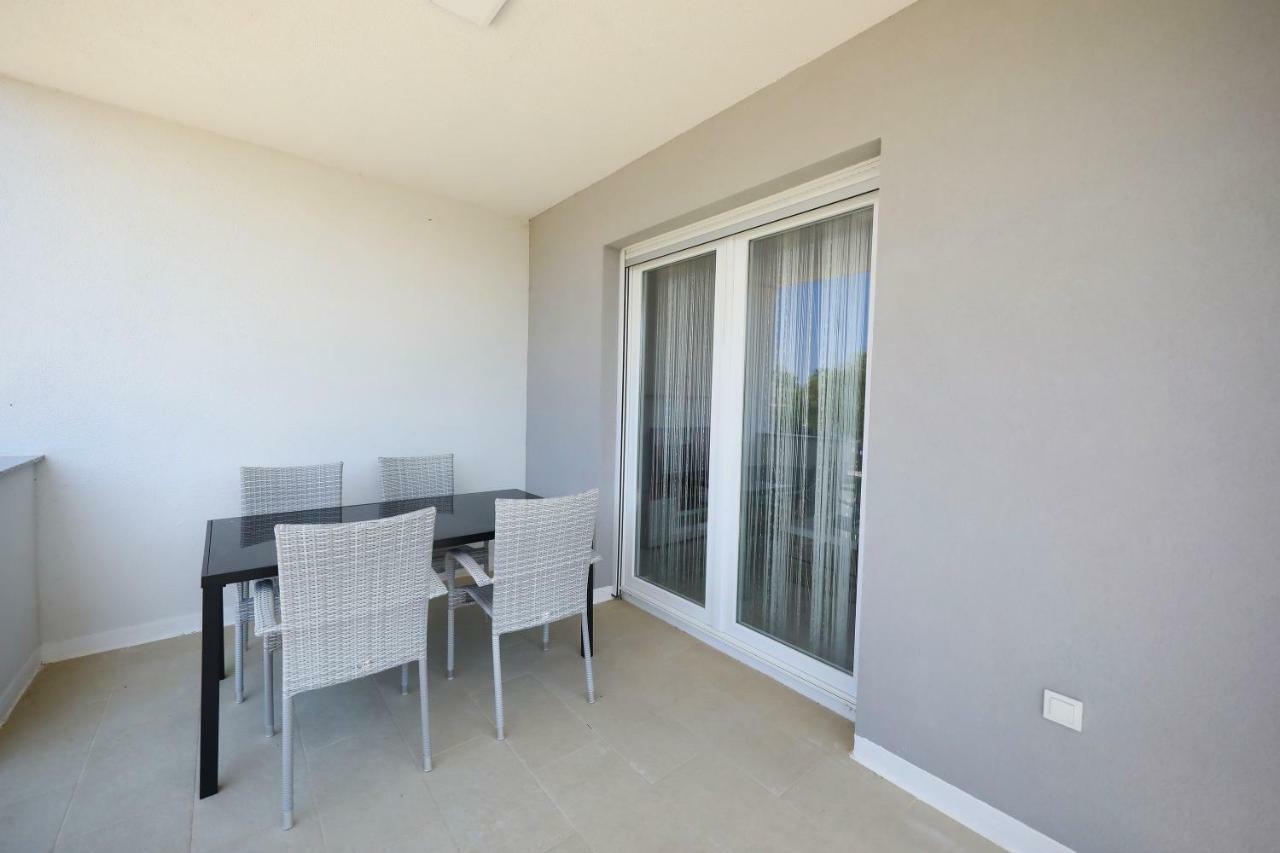 Apartmani Vlado Mitar Sukošan Extérieur photo