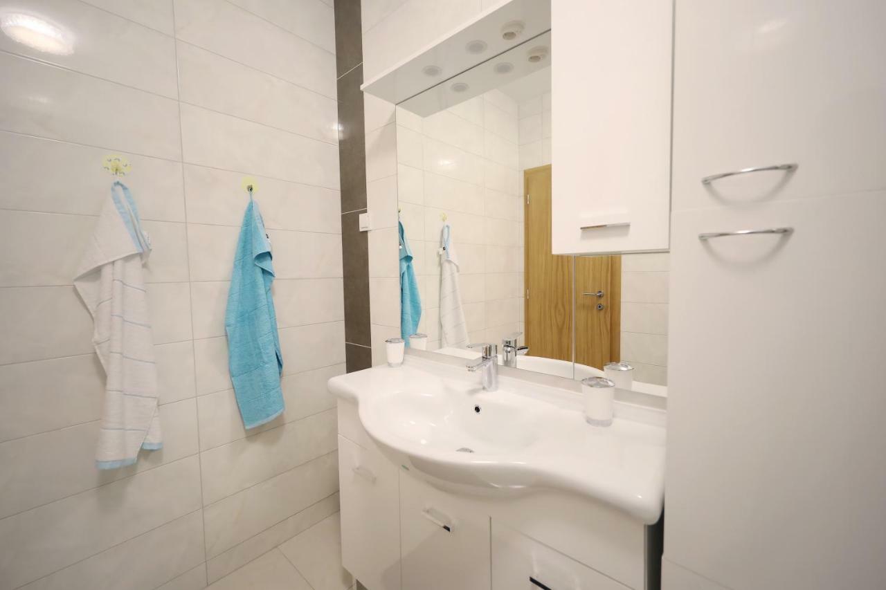 Apartmani Vlado Mitar Sukošan Extérieur photo